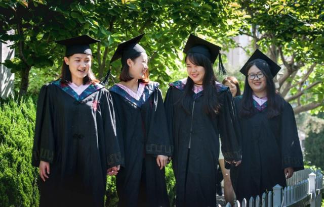 香港博士申请深度解读：香港博士的申请条件、香港大学的优势专业有哪些、香港博士一年多少钱？