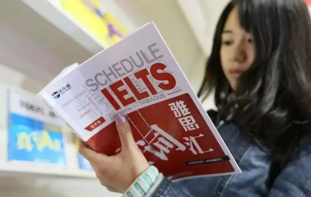 香港硕士申请难度怎么样？香港硕士语言成绩要多少？港中文和港大怎么选？