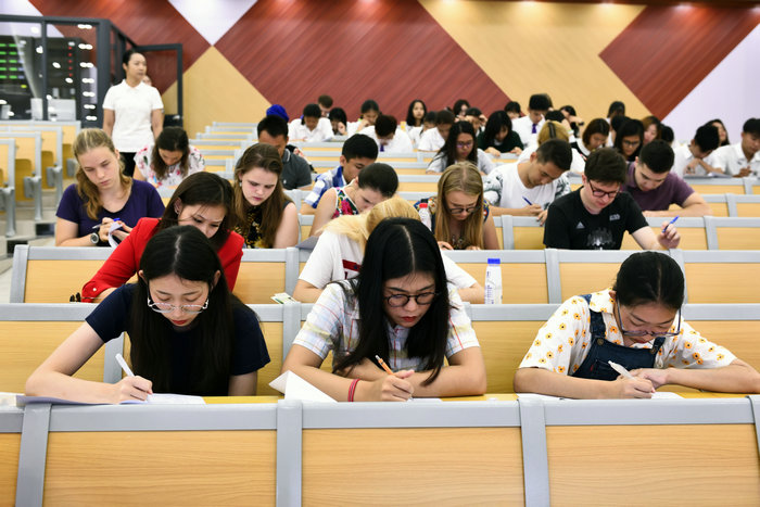 托福雅思语言考试复习技巧：语言考试培训服务，雅思托福代考，学业托管