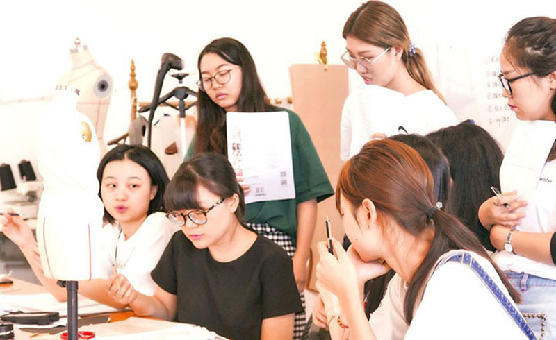 【艺术留学黑料】南京维欧艺术留学被判退费6.7万元，合同纠纷背后留学保录真相揭秘