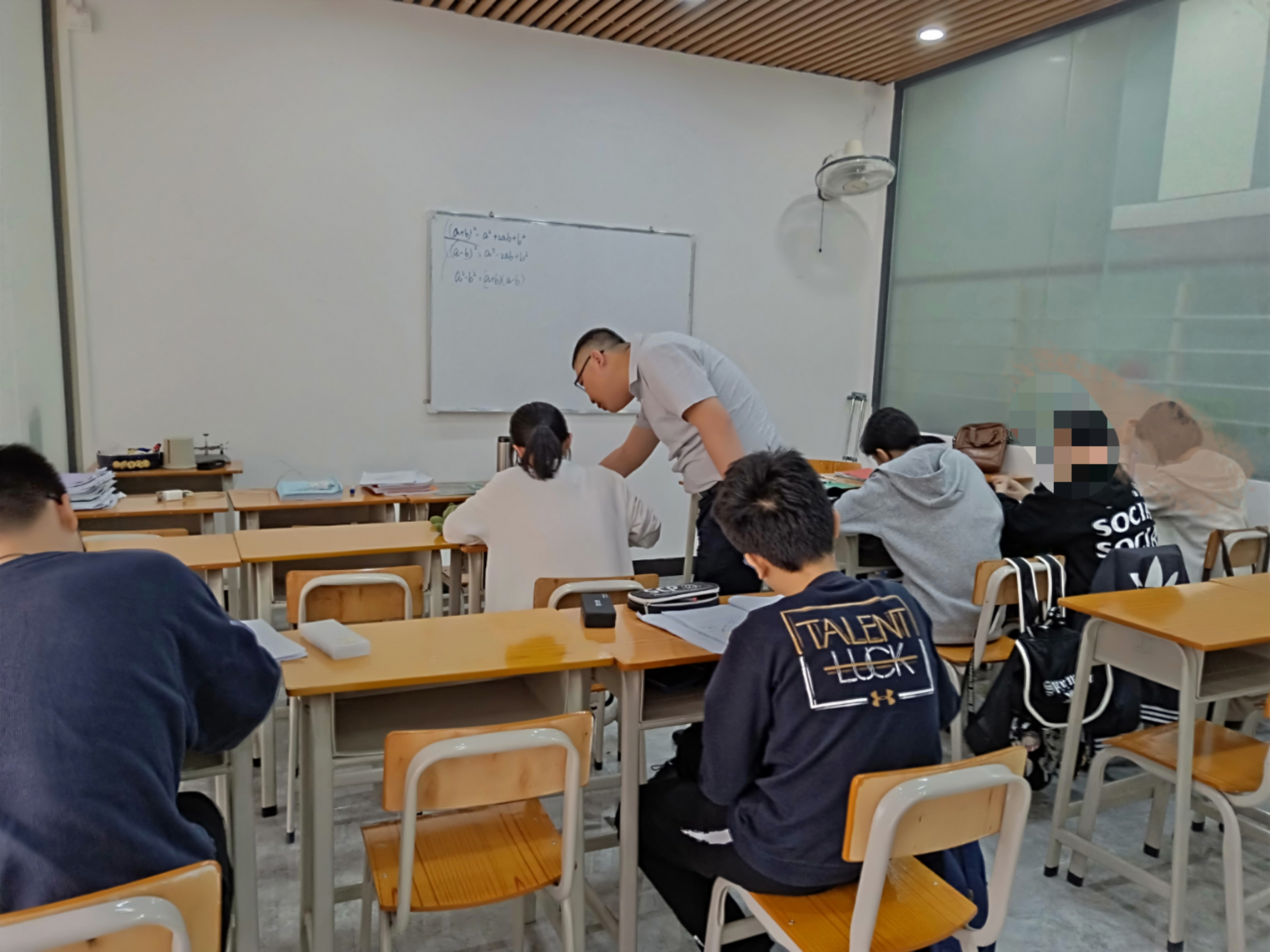 河南百校教育咨询公司经营异常：学员胜诉，法院判令退费并追究股东连带责任