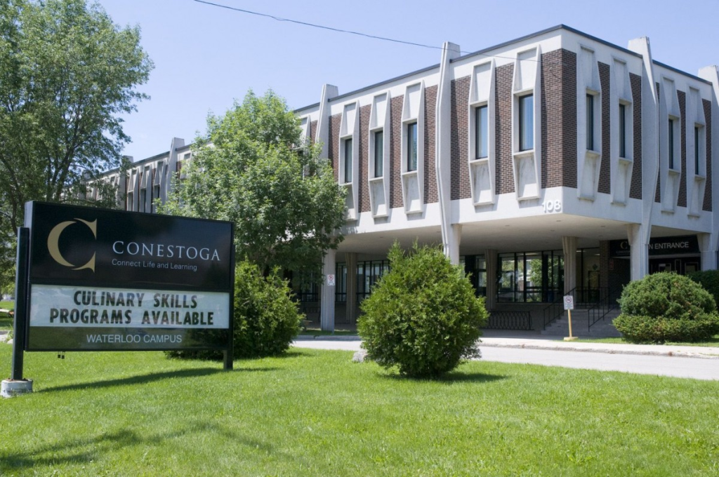 Conestoga College遭遇97%留学签证暴跌：加拿大移民政策转向如何揭露国际教育的风险模式