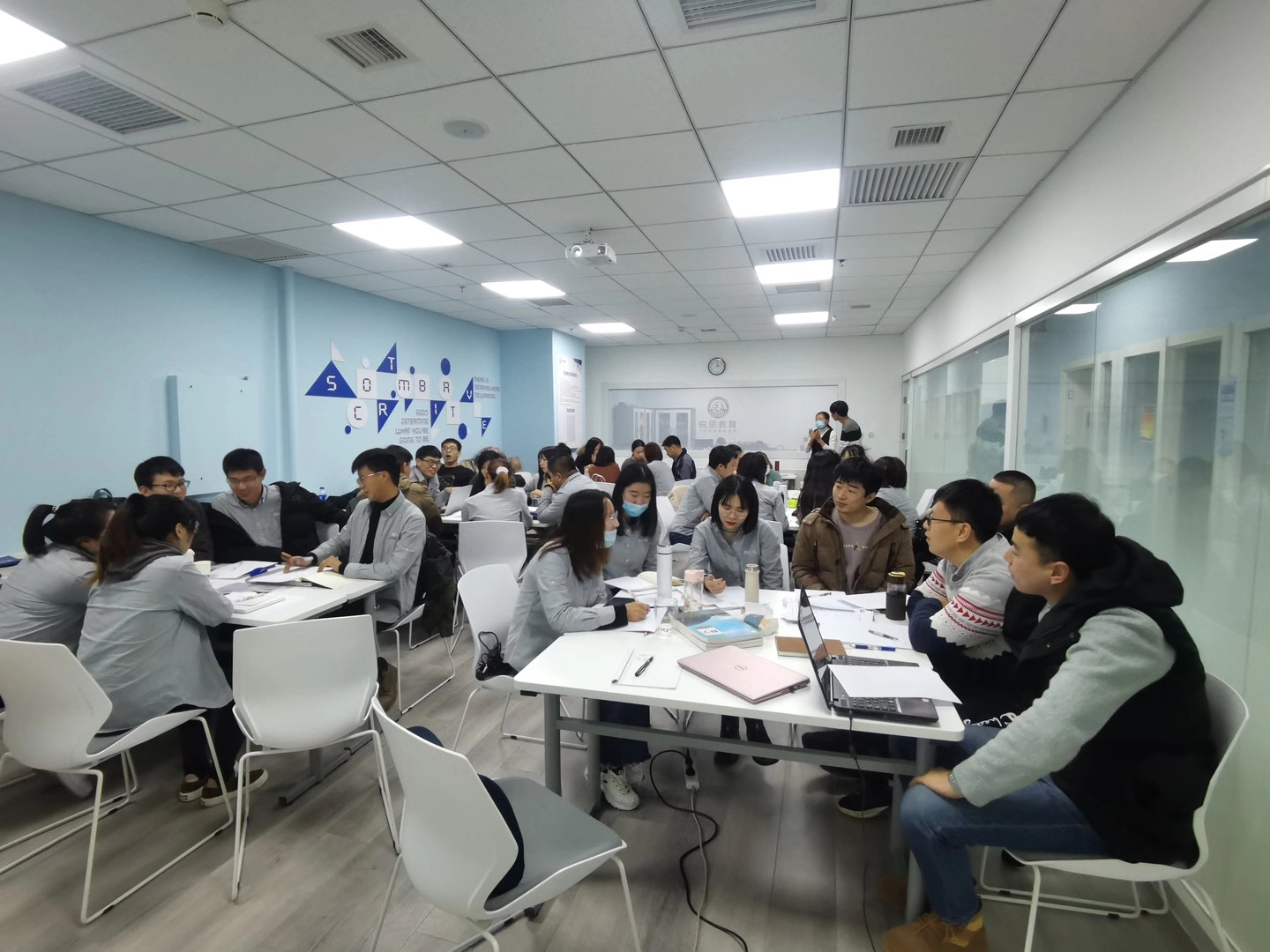 警惕：高考志愿填报“保录取”服务，起诉成功，11000元服务费全额退还