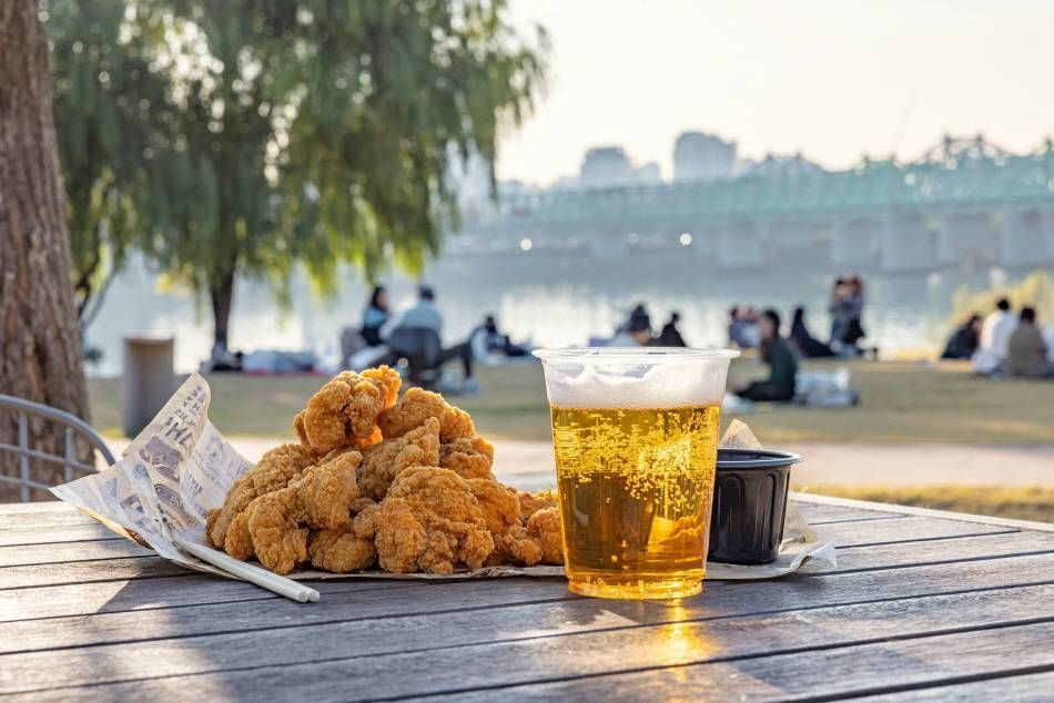 炸鸡搭配什么最好吃?炸鸡+起泡酒黄金搭配:2026洛杉矶留学生必懂的炸鸡与起泡酒搭配指南 7 炸鸡搭配什么最好吃?炸鸡+起泡酒黄金搭配:2026洛杉矶留学生必懂的炸鸡与起泡酒搭配指南