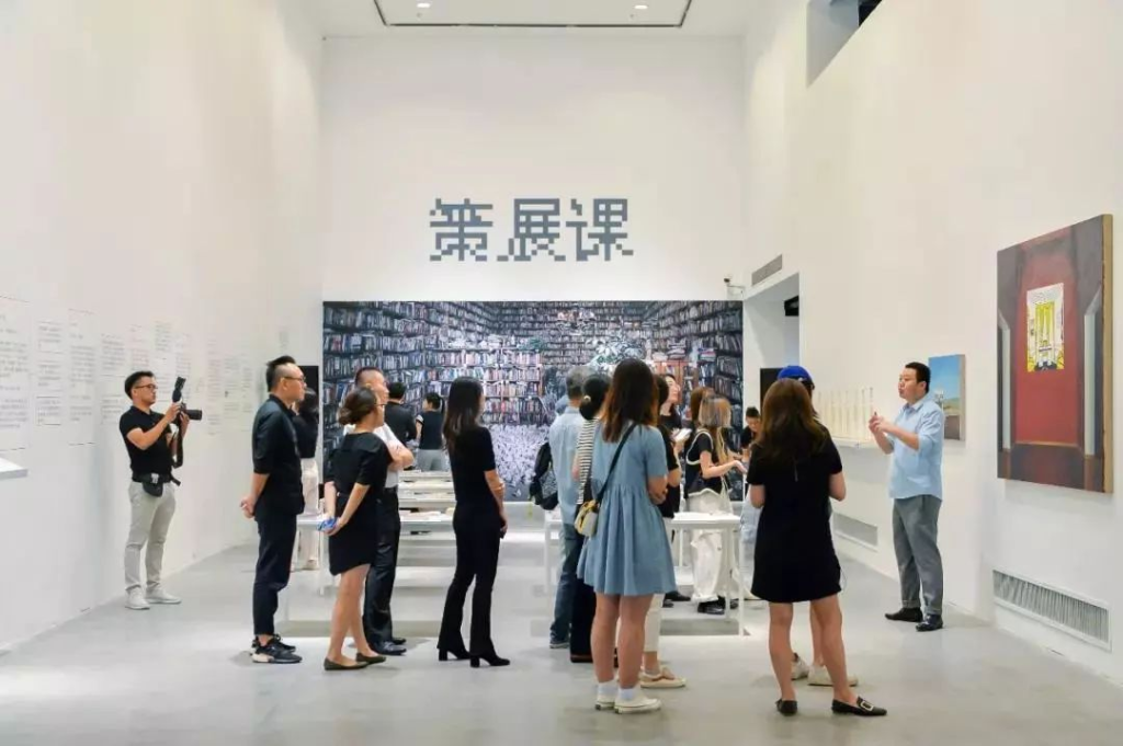 艺术策展实习报名通道:徐悲鸿艺术中心远程实习|文创策划 / 策展 / 商务拓展 / 直播运营,艺术文化背景提升 9 image 394