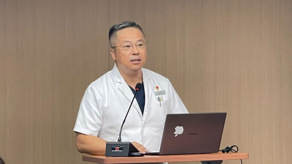 中西医结合医师职业资格证书:北京职业技能鉴定中心颁发,中医与现代健康背景提升 6 image 430