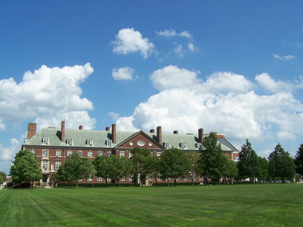 伊利诺伊大学(UIUC)香槟分校硕士学籍怎么规划?毕业证、成绩单与六大认证体系路径详解 4 UIUC