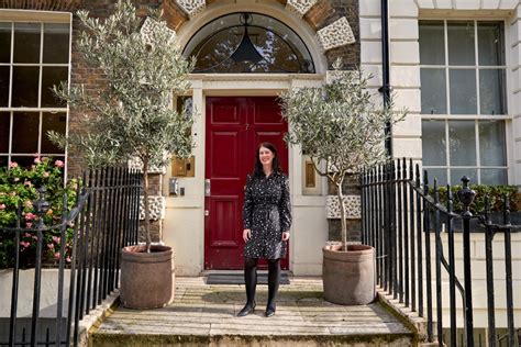 英国高等教育机构失去国际学生招生资格:Bloomsbury Institute被撤销签证担保牌照,留学生转学与签证风险引关注 3 OIP 1 1