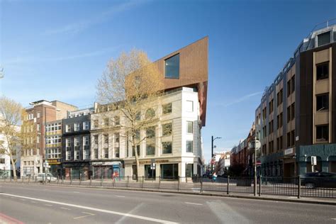 英国高等教育机构失去国际学生招生资格:Bloomsbury Institute被撤销签证担保牌照,留学生转学与签证风险引关注 2 教育