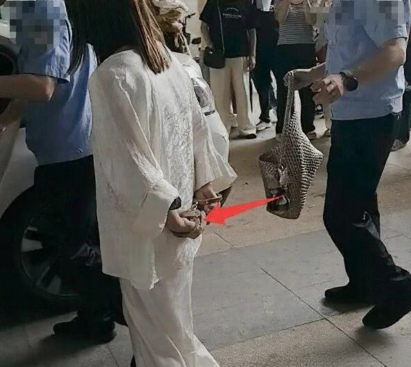 武汉艺周园美术突然闭店:300余名家长维权,百万元课程费去向引关注 2 武汉艺周园美术