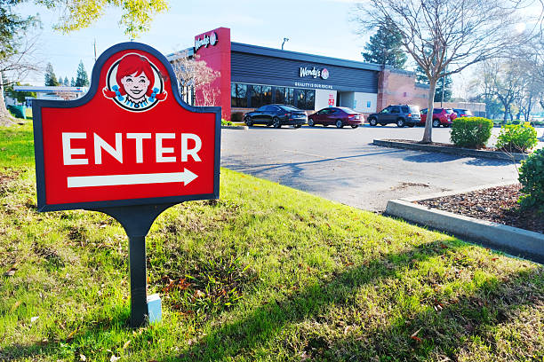 Wendy’s大型加盟商申请破产保护:300多家餐厅面临重组,美国快餐行业压力加剧 4 Wendy’s