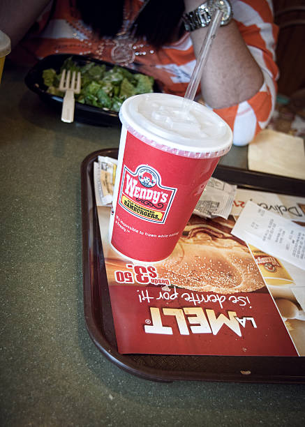 Wendy’s大型加盟商申请破产保护:300多家餐厅面临重组,美国快餐行业压力加剧 3 Wendy’s
