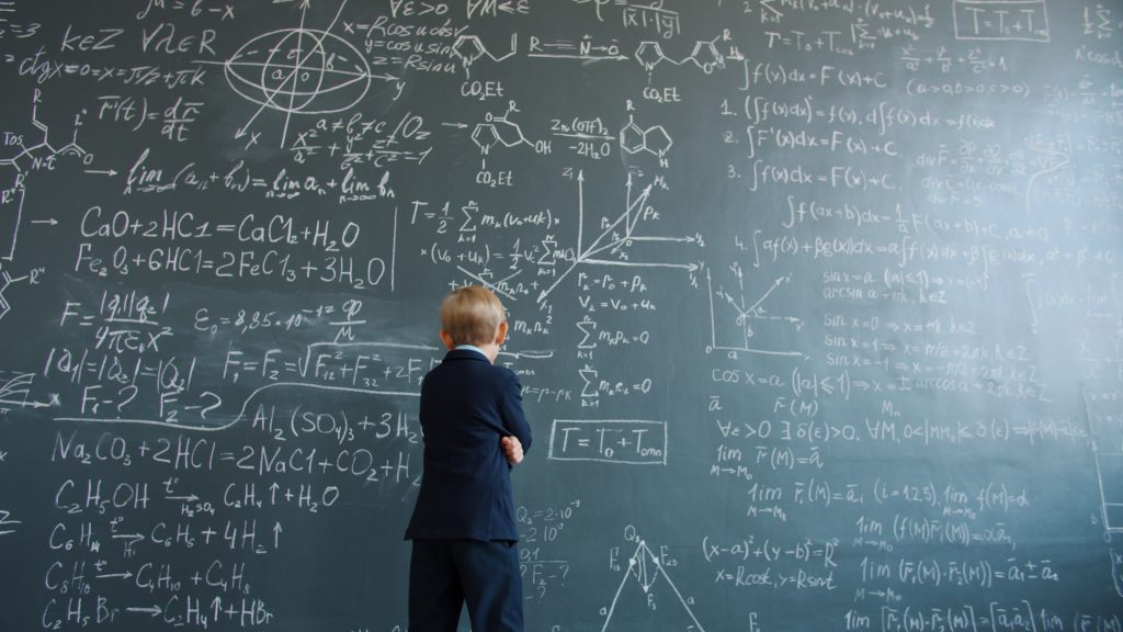 英国数学测评初级进阶 JMO 怎么样?线上竞赛训练、奖项规划与数学能力提升详解 4 pexels silverkblack 39190808