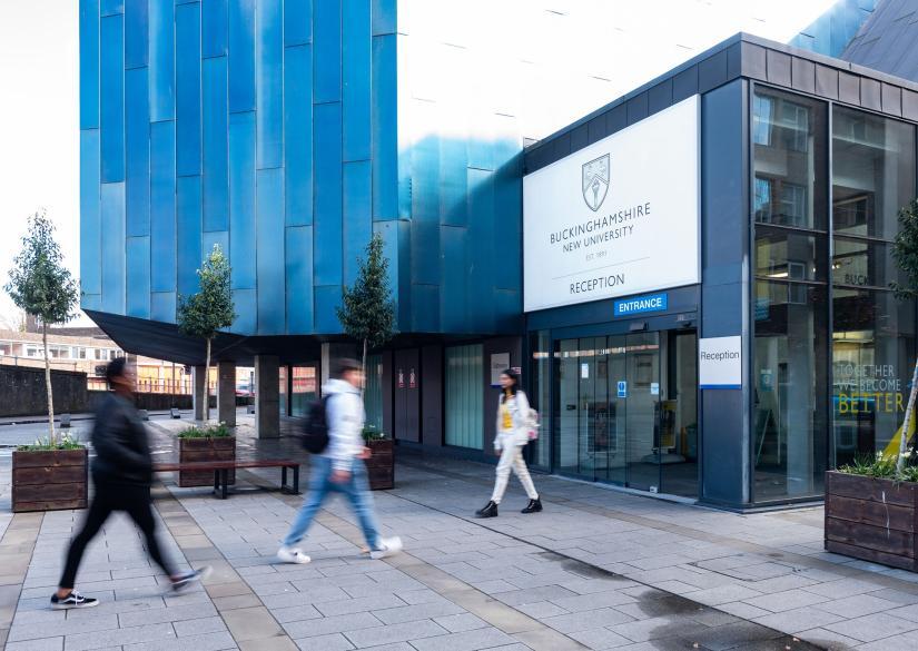 英国一大学国际学生签证担保资格突遭暂停:Buckinghamshire New University被移出Sponsor名单 9 英国一大学国际学生签证担保资格突遭暂停:Buckinghamshire New University被移出Sponsor名单