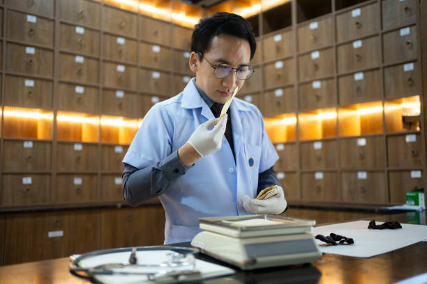 东亚中医药发展联合会项目怎么样?中医行业资格证书、会员/理事资格与官网报道详解 4 gettyimages 1294763525 612x612 1